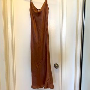 Park & Fifth ward off Dress. Size Small. Mauve silk dress